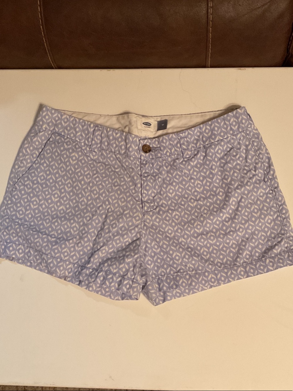 Old Navy Light Blue Patterned Women's Shorts size 10 misses